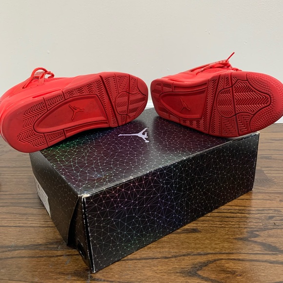 Jordan 4 - Picture 4 of 5